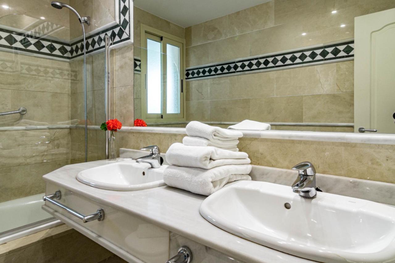 Fa- Luxury 2 Bedroom Apt Fuente Aloha Marbella Luaran gambar