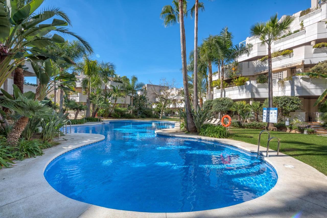 Fa- Luxury 2 Bedroom Apt Fuente Aloha Marbella Luaran gambar